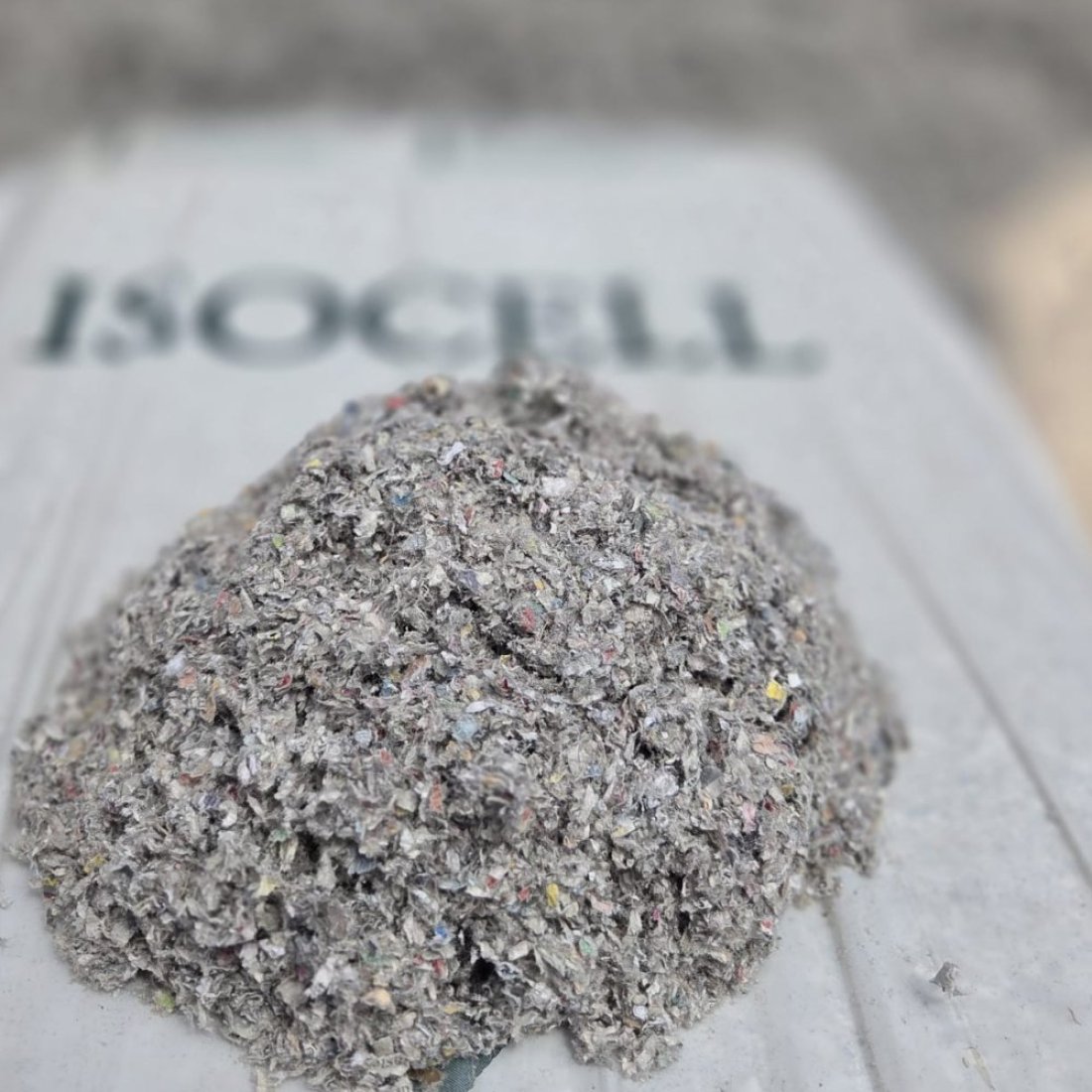 ISOCELL — vzorka materiálu